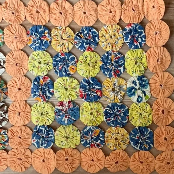 Colorful Patchwork Cotton YO-YO Quilt - Picture 6 of 6